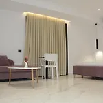 Mia Sarandë