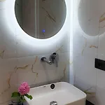 Mia Apartment *